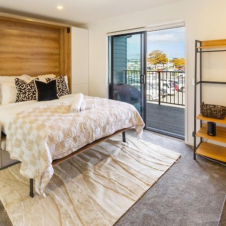 Prime Locale: Studio With Balcony Christchurch Esterno foto