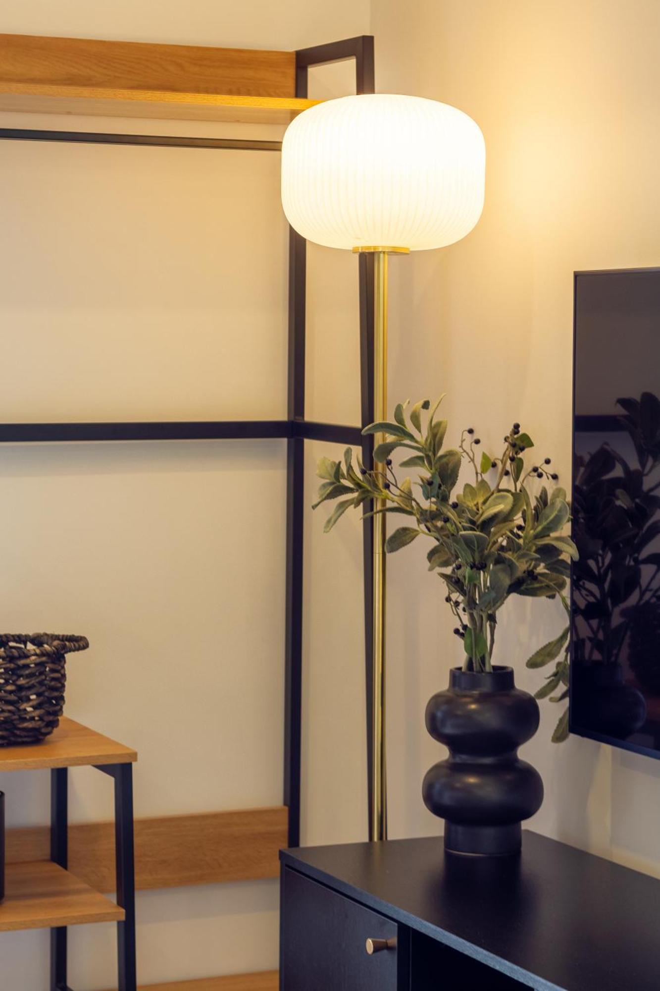 Prime Locale: Studio With Balcony Christchurch Esterno foto