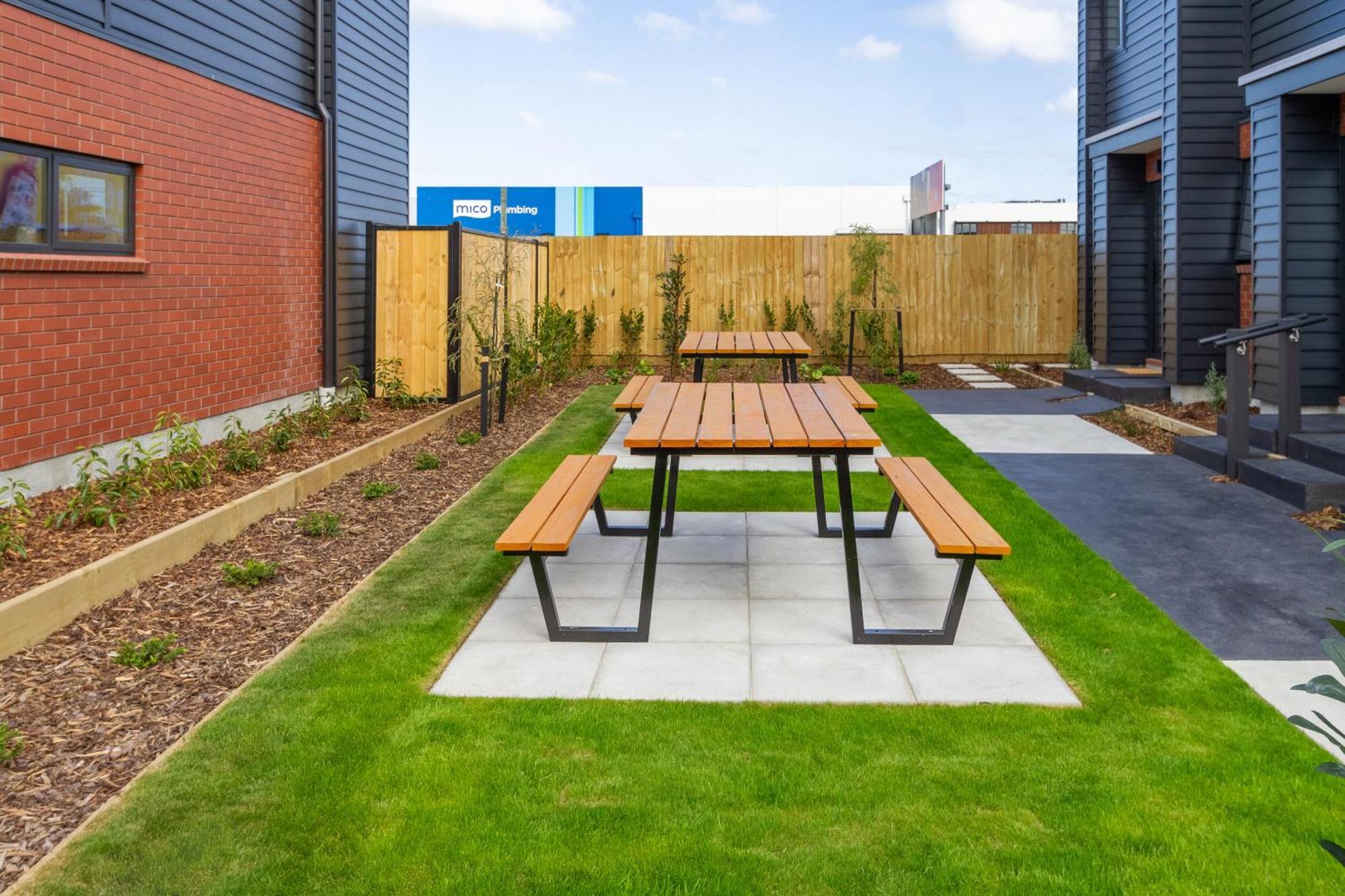 Prime Locale: Studio With Balcony Christchurch Esterno foto
